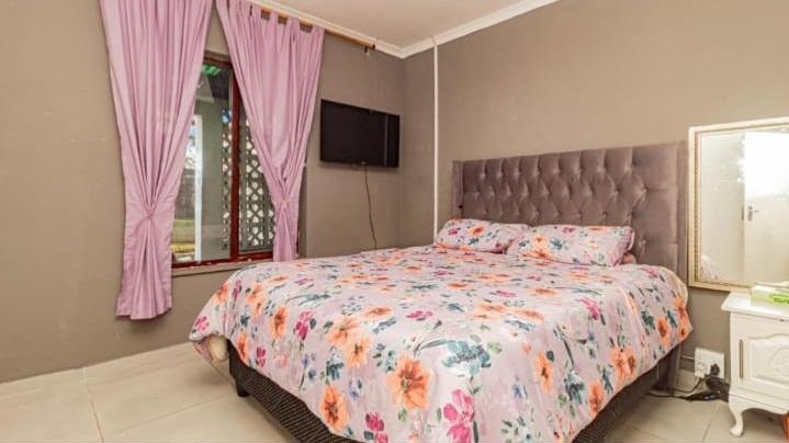 3 Bedroom Property for Sale in Clairewood Western Cape